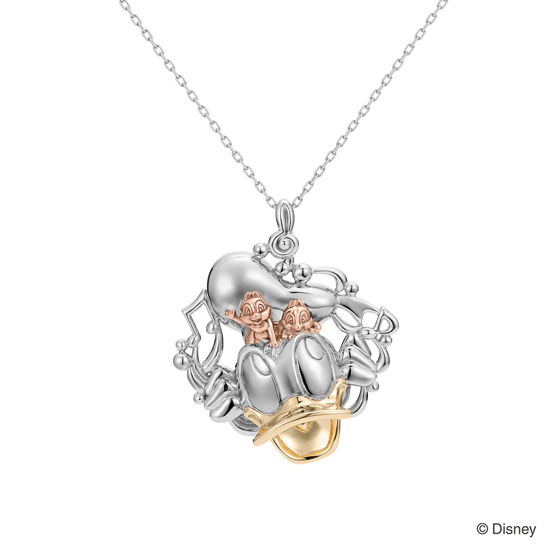 親子で好きな「ドナルド」と「チップ＆デール」をモチーフにしたネックレス