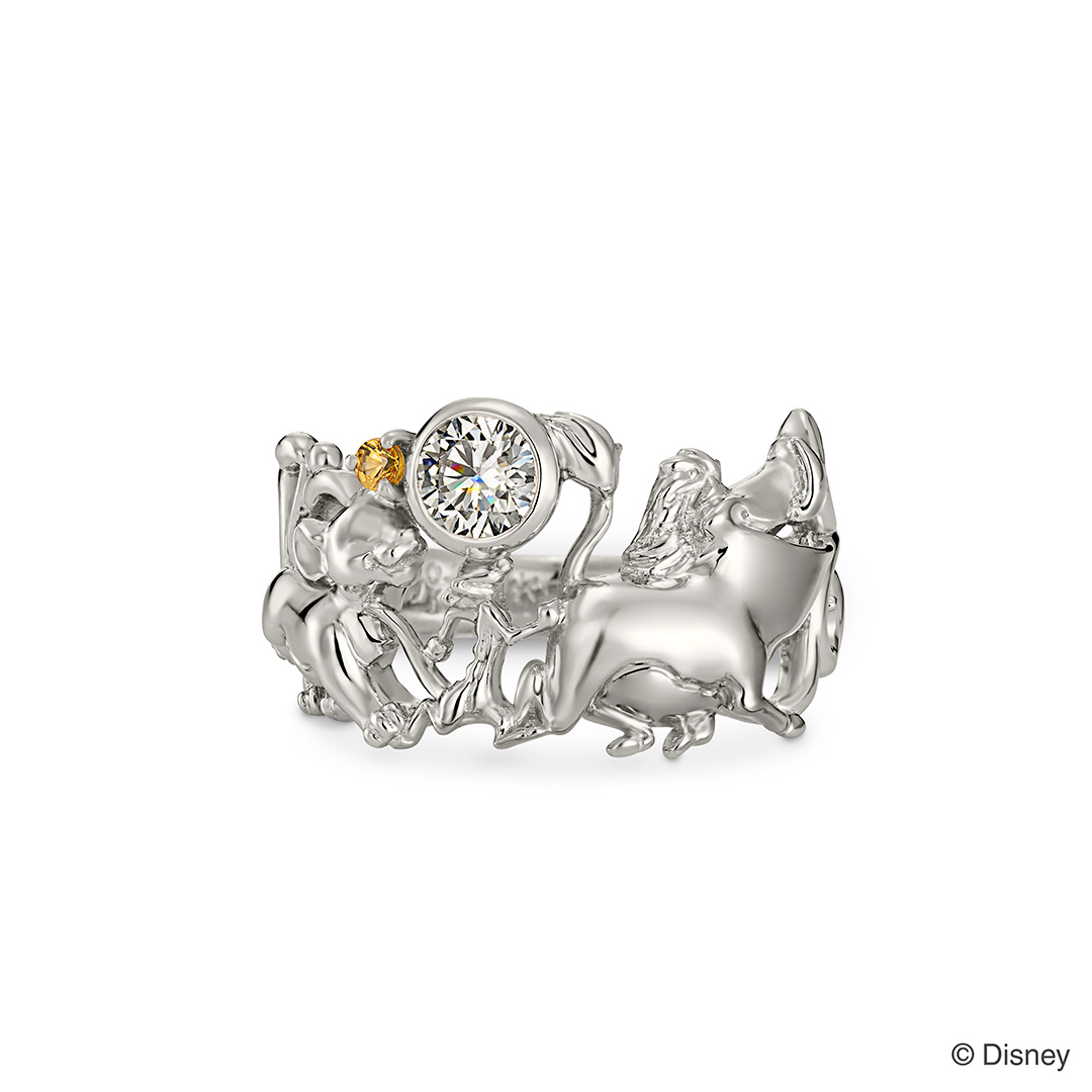 「ハクナ・マタタ」のシーンを再現した『ライオン・キング』の婚約指輪