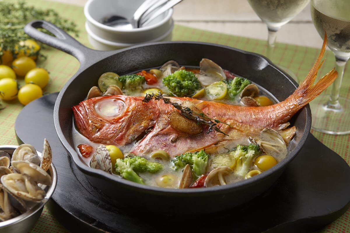 三浦半島“釣りキンメ”のまるごとアクアパッツァ