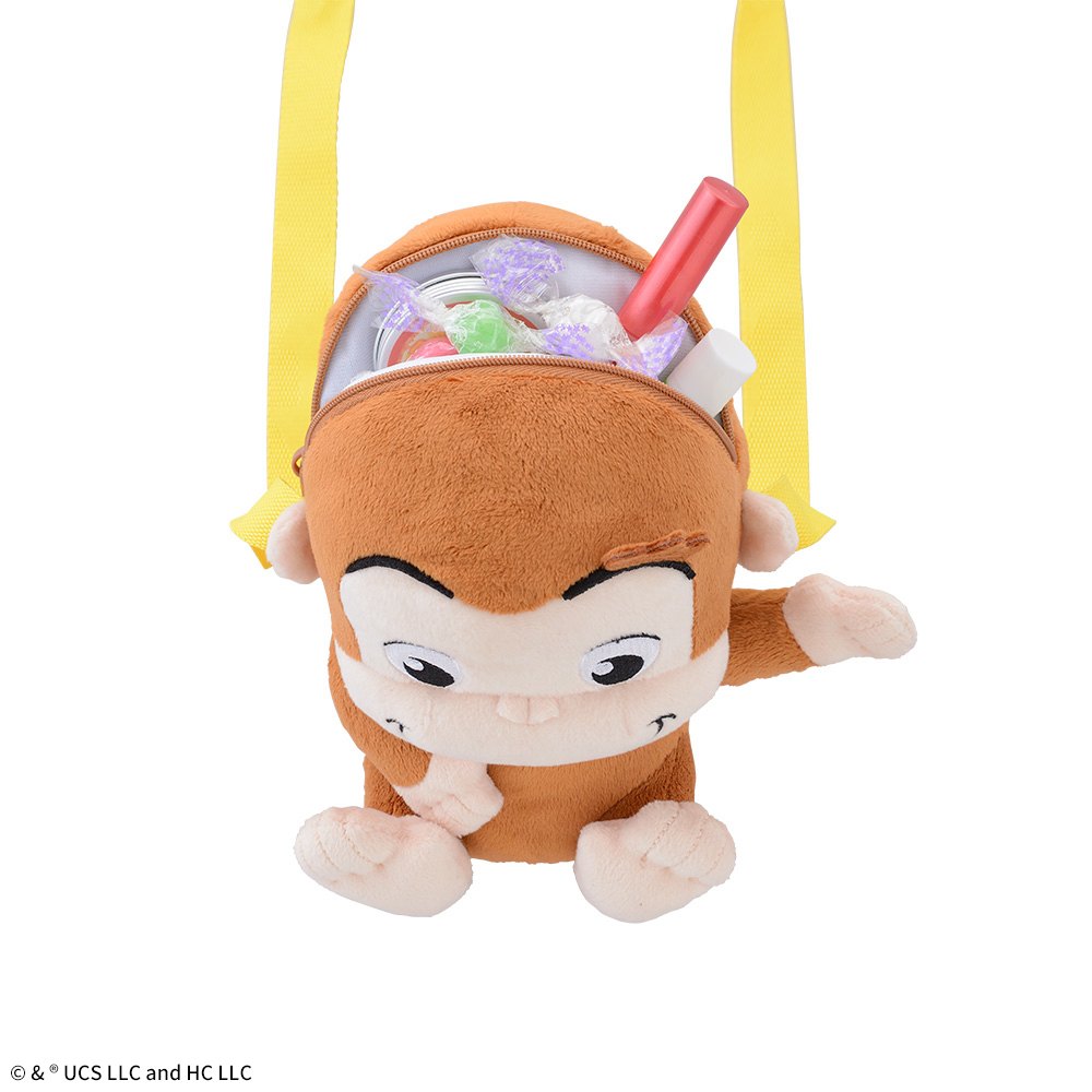 おさるのジョージ　プラチナムザッカぬいぐるみバッグ　ぽってり（使用イメージ）