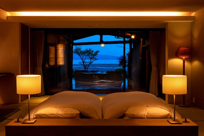 離れと本館それぞれ異なる客室をご用意 離れと本館それぞれ異なる客室をご用意