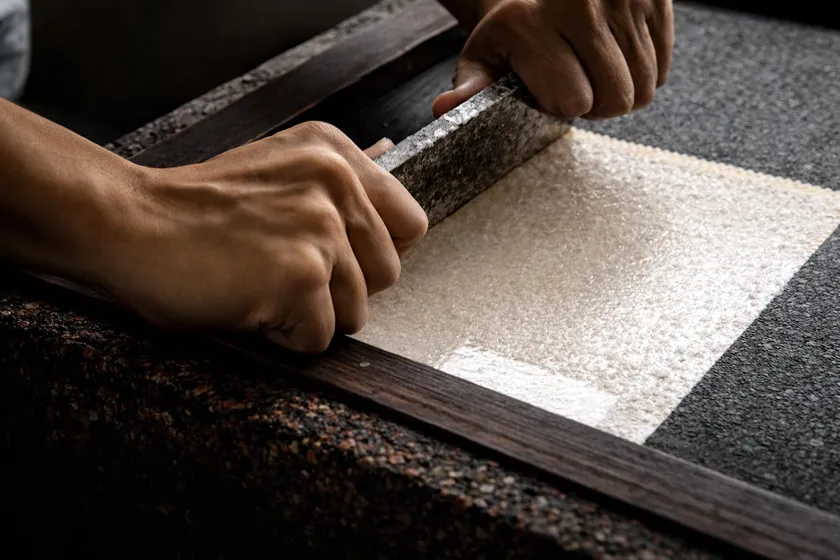 Lacquer coating Lacquer coating