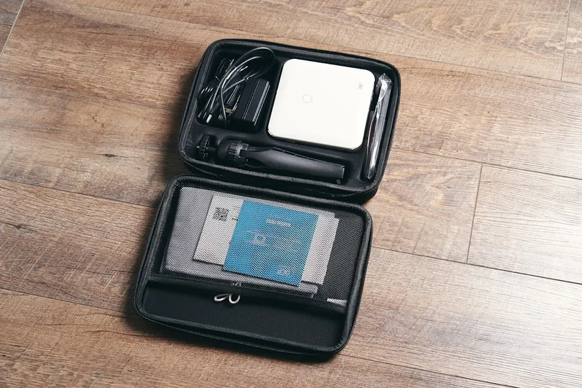 「カベーニPRO2」と専用キャリーケース