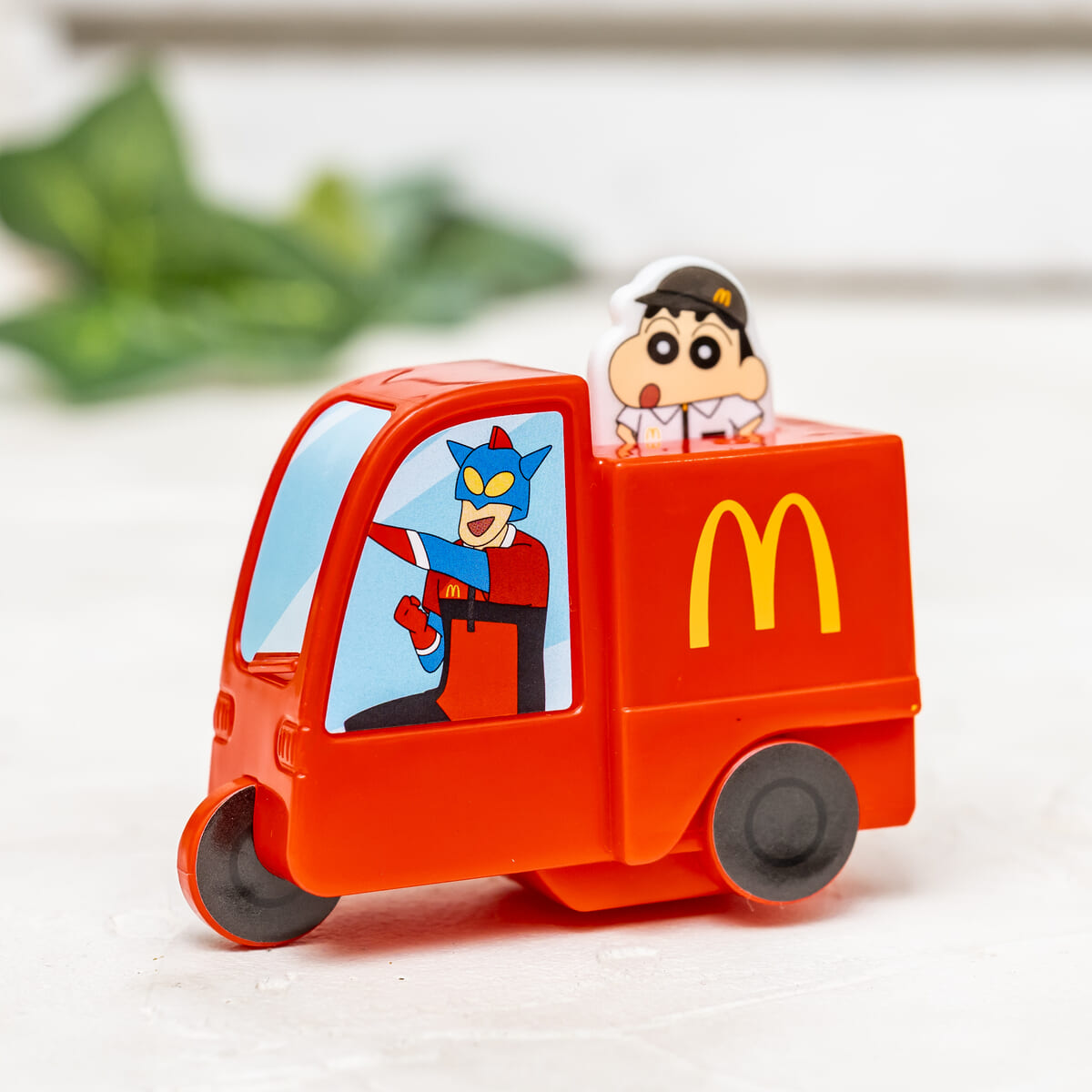 おまたせ!しんちゃんマックデリバリー