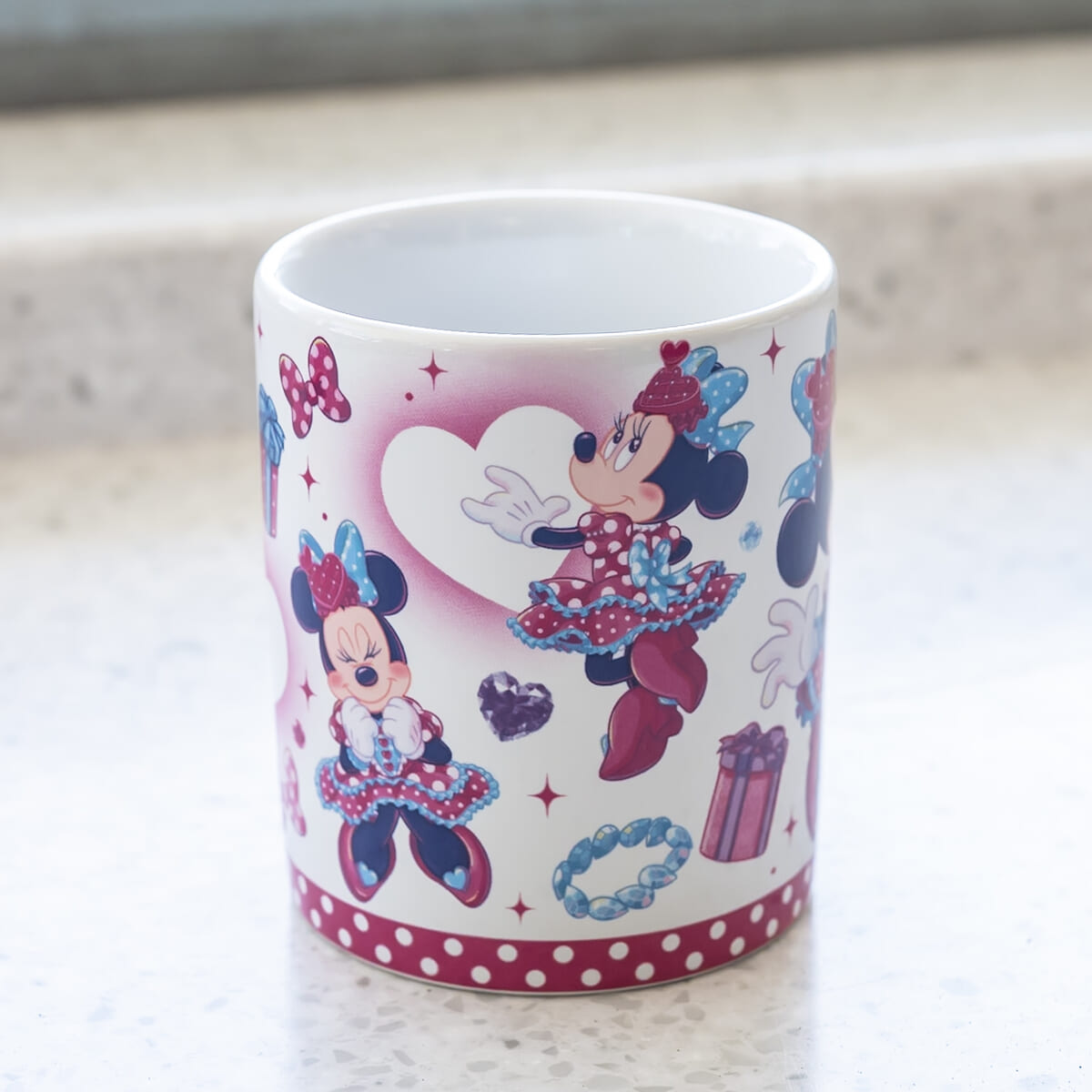 東京ディズニーランド“ミニーのファンダーランド”ストロベリームース＆ピーチゼリー、スーベニアカップ付き4