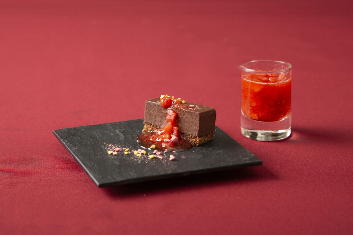 ショコラテリーヌ(いちごソース添え)