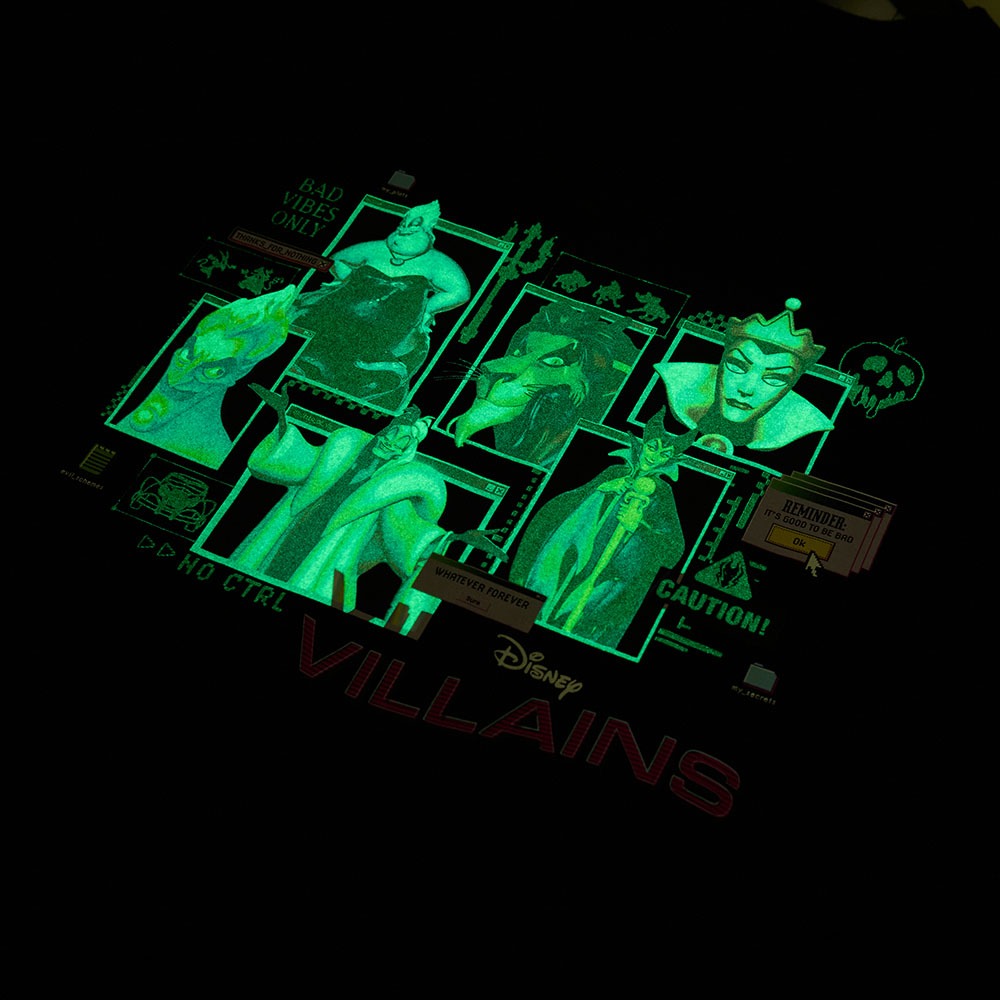 ユニセックス蓄光プリント長袖Tシャツ　ヴィランズ　蓄光時