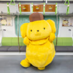JR山手線 サンリオ「ポムポムプリン」ラッピング電車