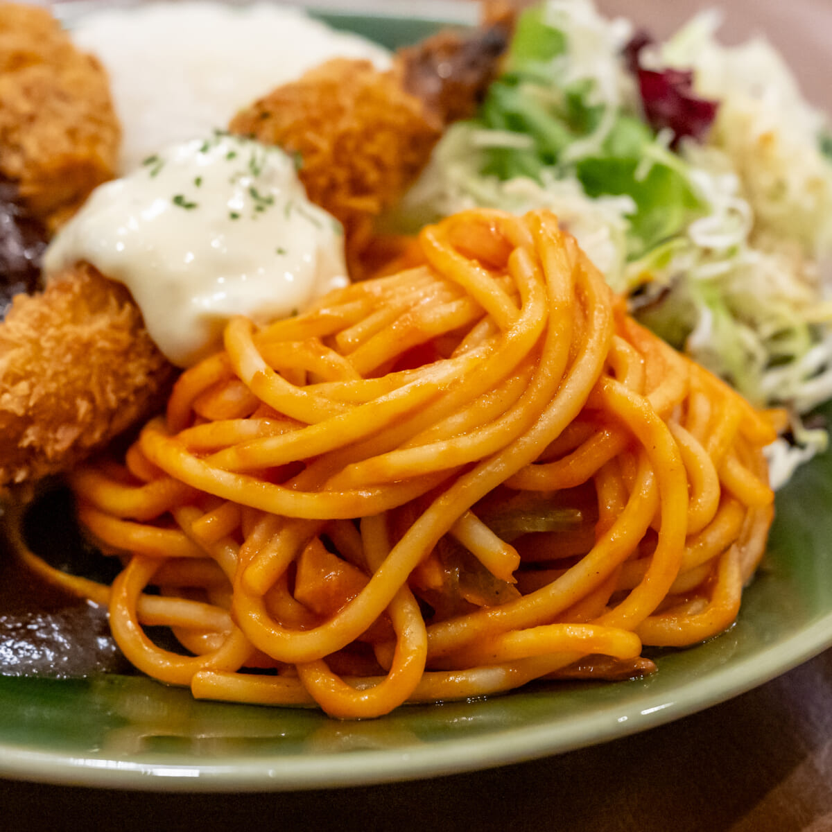 ハウステンボス/とっとっと「スペシャルトルコライス」ナポリタン