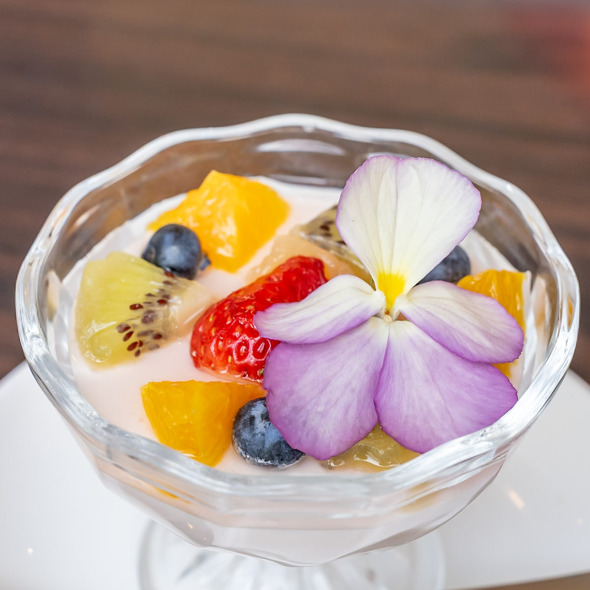 ハウステンボス／悟空「苺杏仁のフルーツの乗せ」フルーツ
