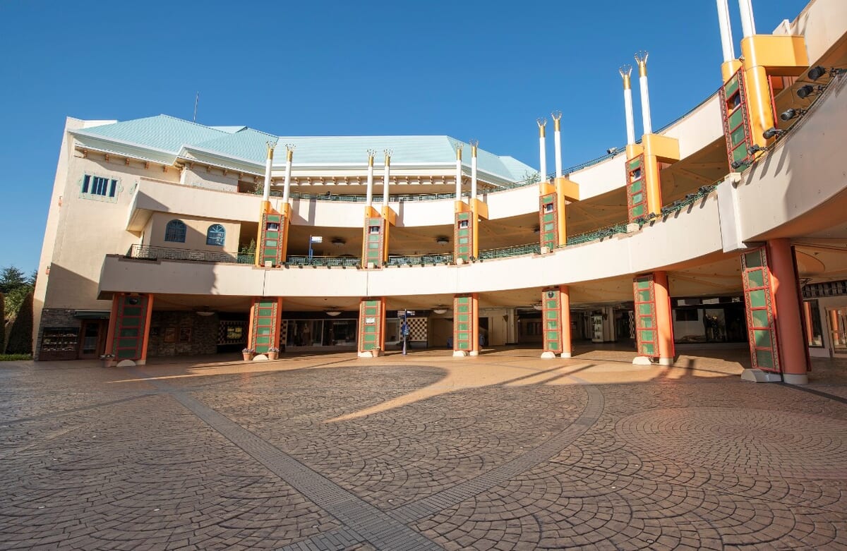 屋外イベントスペース