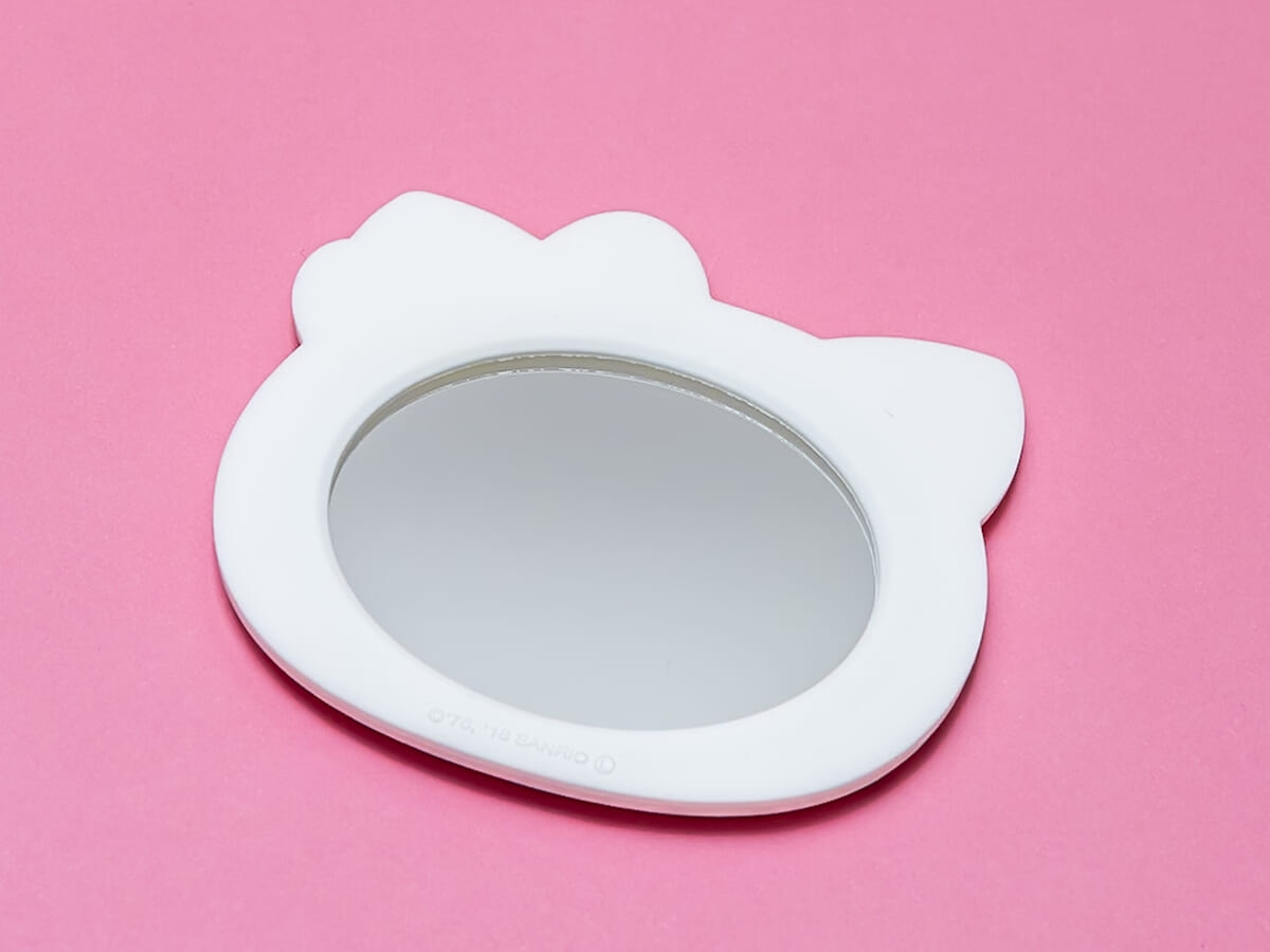 衝撃を吸収し、滑りにくい「シリコーン素材」02