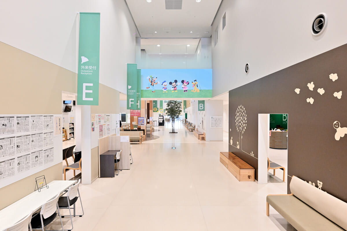 ウォルト・ディズニー・ジャパン 福岡市立こども病院へ「魔法の森」テーマの壁紙を提供2