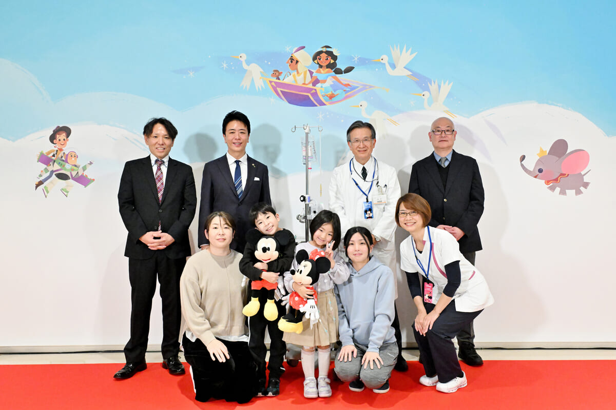 ウォルト・ディズニー・ジャパン、こども病院への支援を九州エリアへ拡大！福岡市立こども病院へ「魔法の森」テーマの壁紙を提供