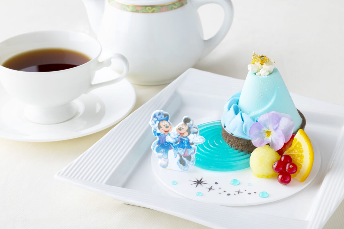 ハイピリオン・ラウンジ_東京ディズニーシー25周年 “スパークリング・ジュビリー”ケーキセット