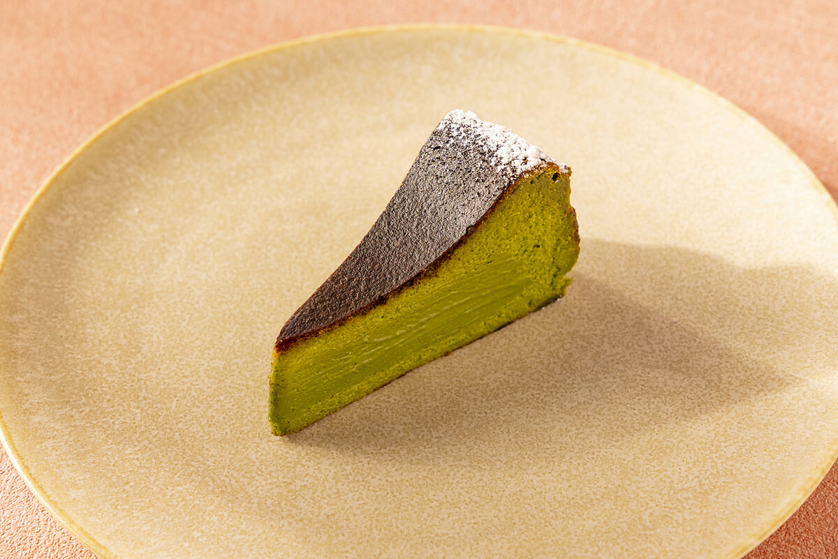 抹茶のバスクチーズケーキ