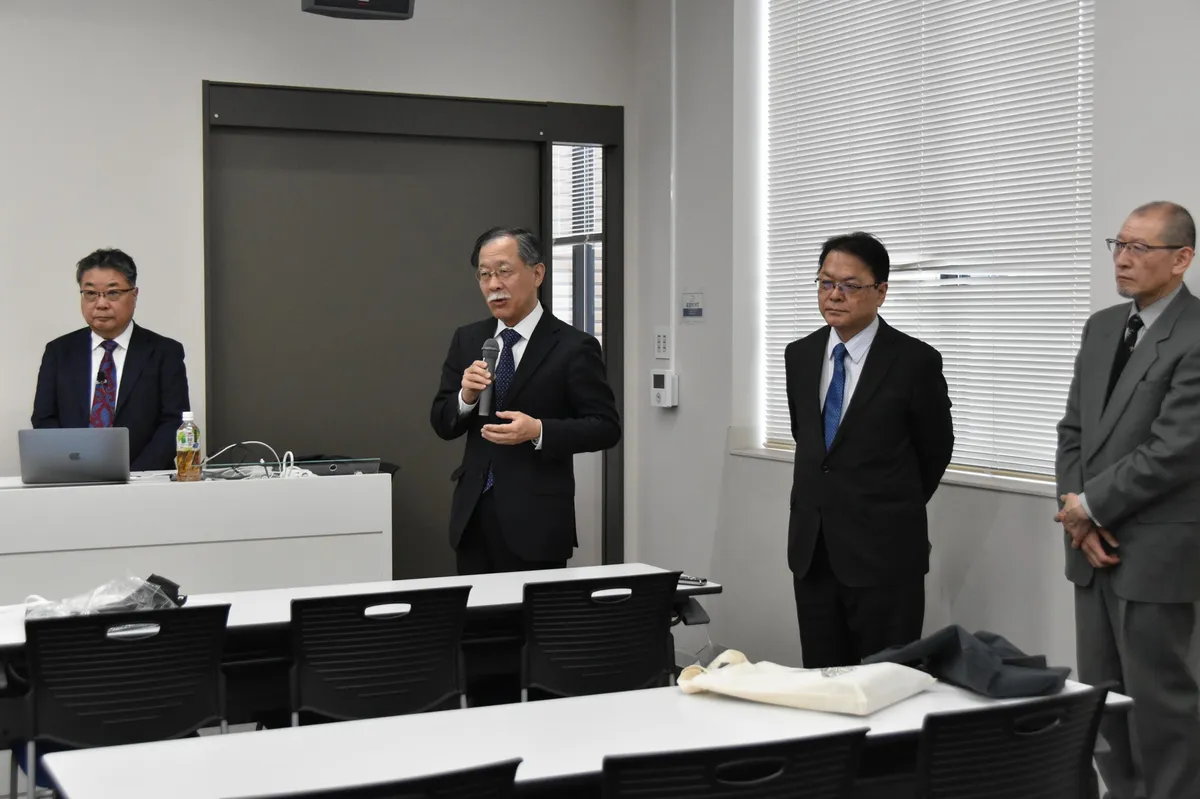 開会挨拶の様子