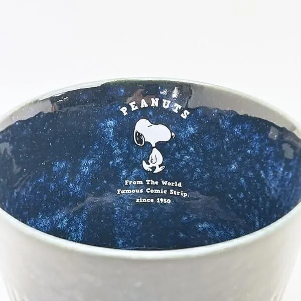 内側にスヌーピーが描かれた和モダンマルチカップ