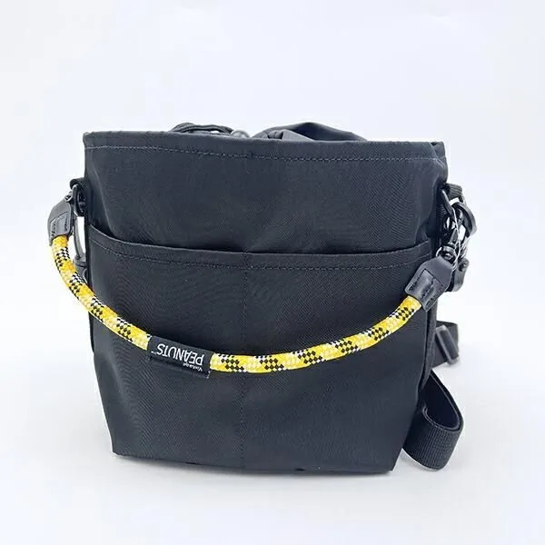 スヌーピー×OUTDOOR PRODUCTSのブラックショルダーバッグ