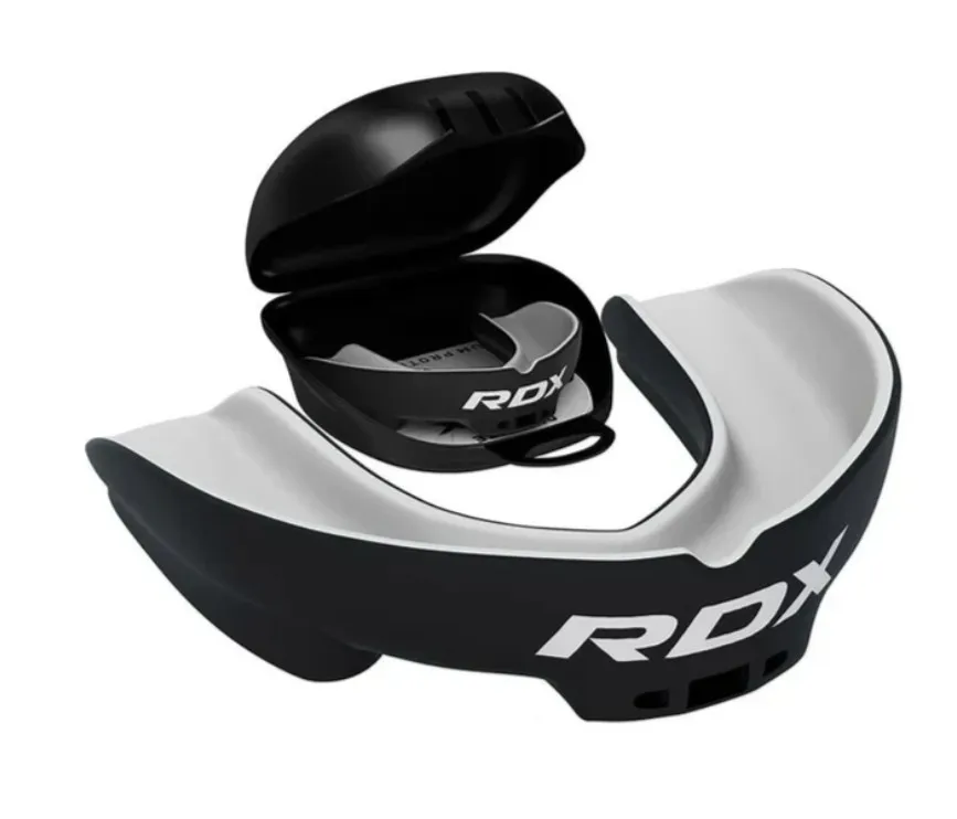 山﨑弥十朗選手の実使用シーンを捉えたブランドムービーカット