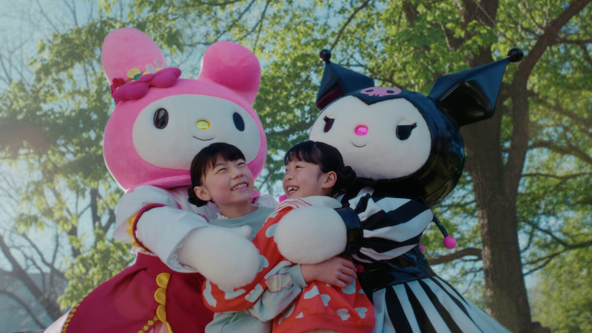 WEB CM:悩みを抱えた4人の主人公とキャラクターたちの物語2