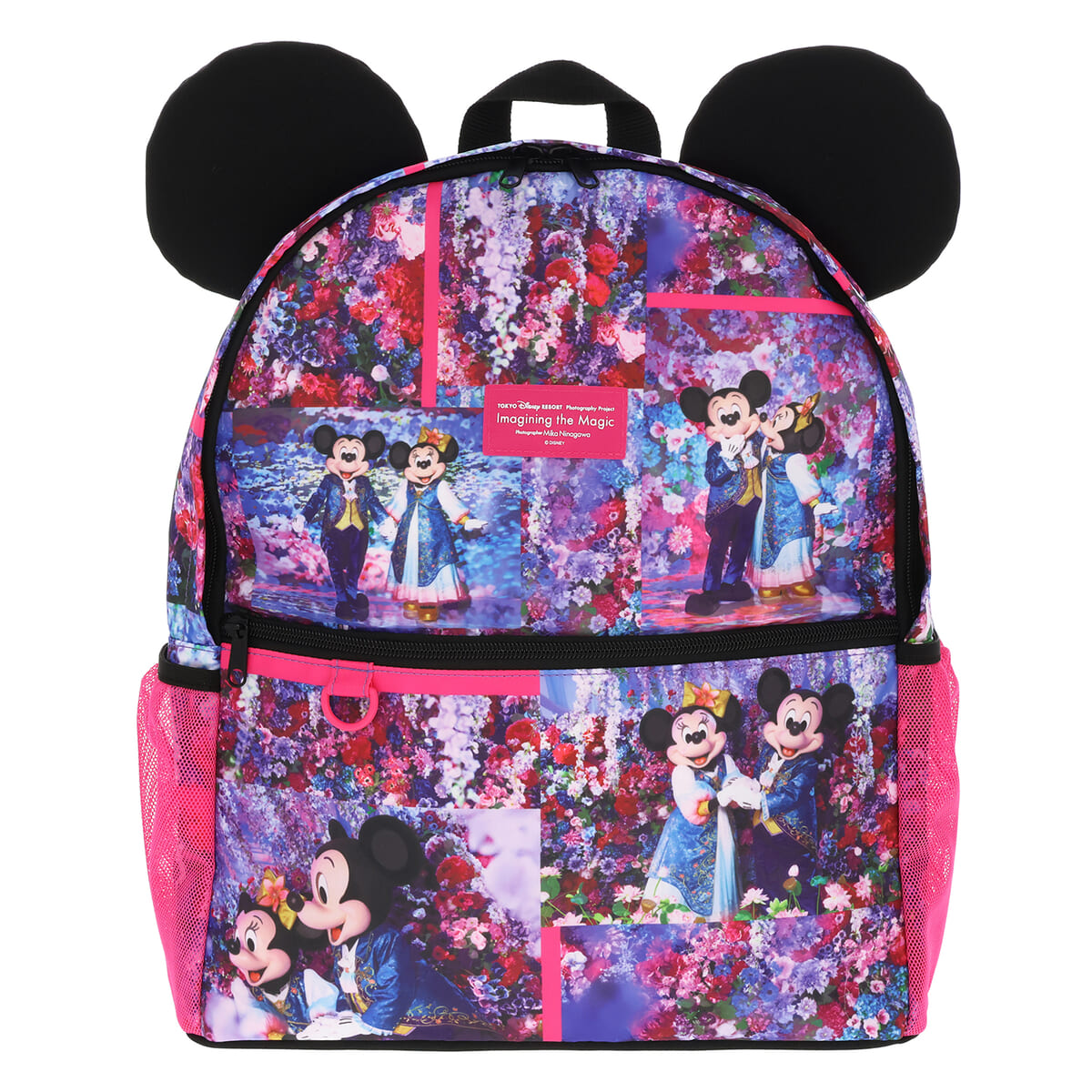 黒いミッキーマウスの耳がトップに付いた、蜷川実花のアートが全面にプリントされたリュックサック正面