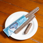 東京ディズニーシー25周年“スパークリング・ジュビリー”ミッキーチュロス（クッキー＆クリーム）