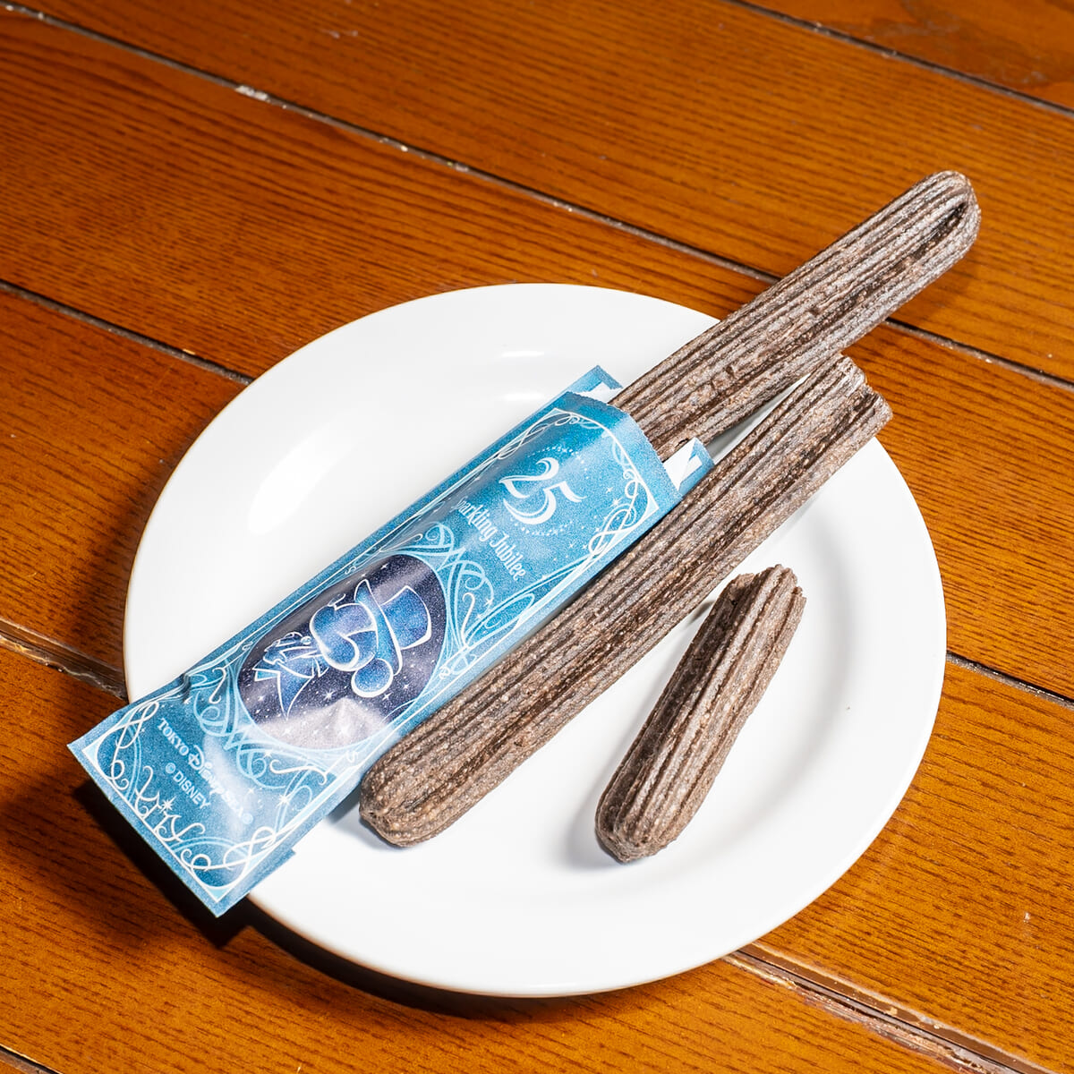 東京ディズニーシー25周年“スパークリング・ジュビリー”ミッキーチュロス（クッキー＆クリーム）