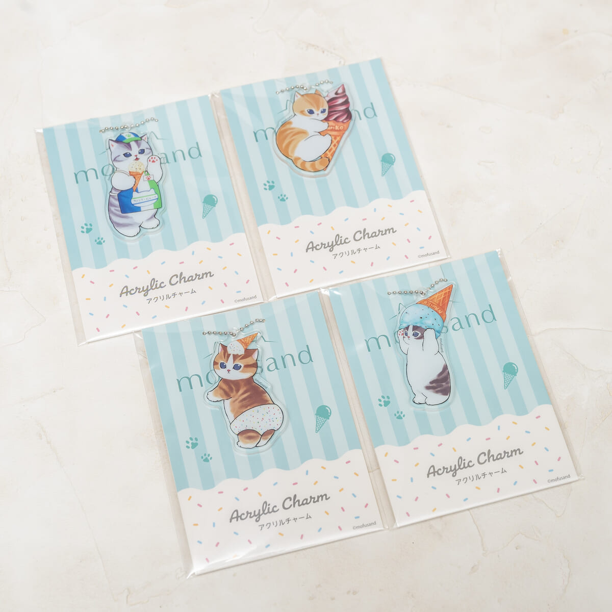 「mofusand」オリジナルアクリルチャーム