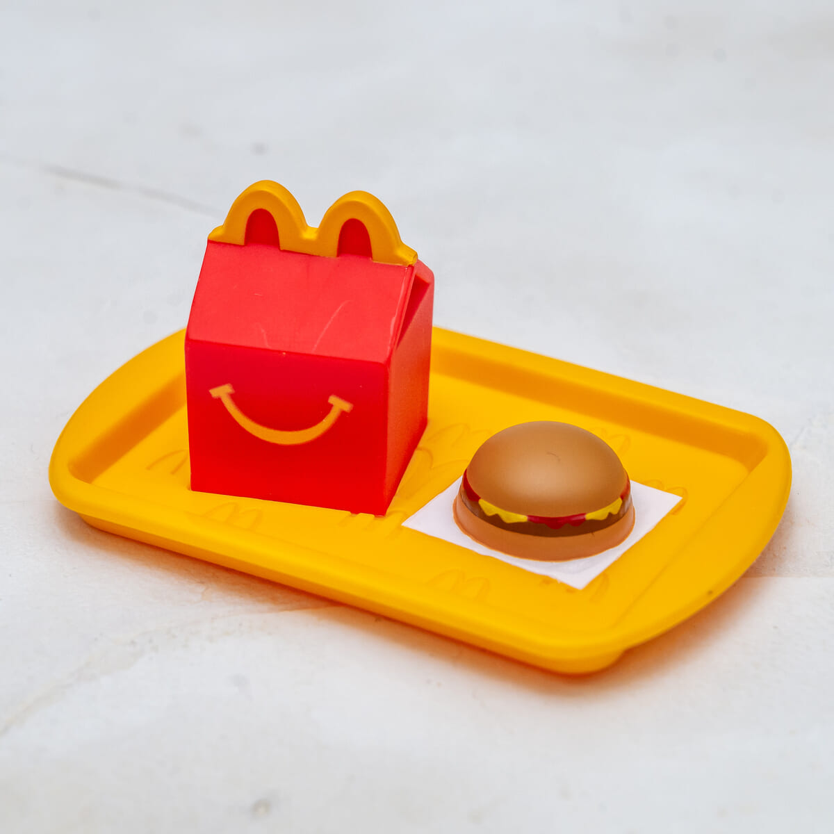 手のひらサイズのオリジナルおもちゃ全18種！マクドナルド ハッピー