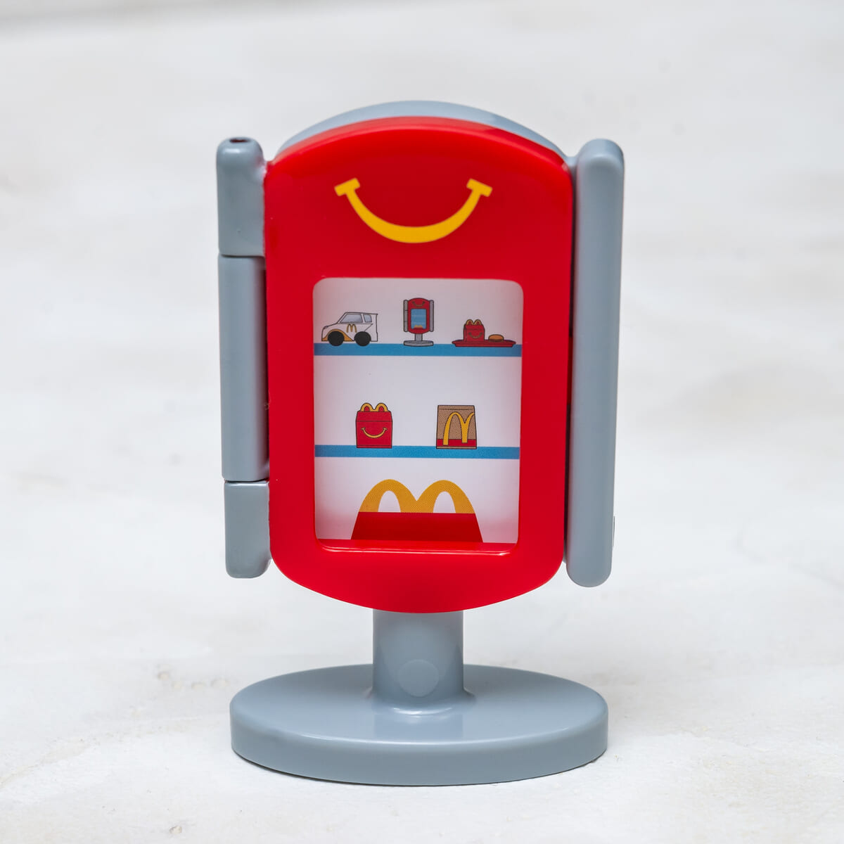 ハッピーセット おもちゃディスプレイ