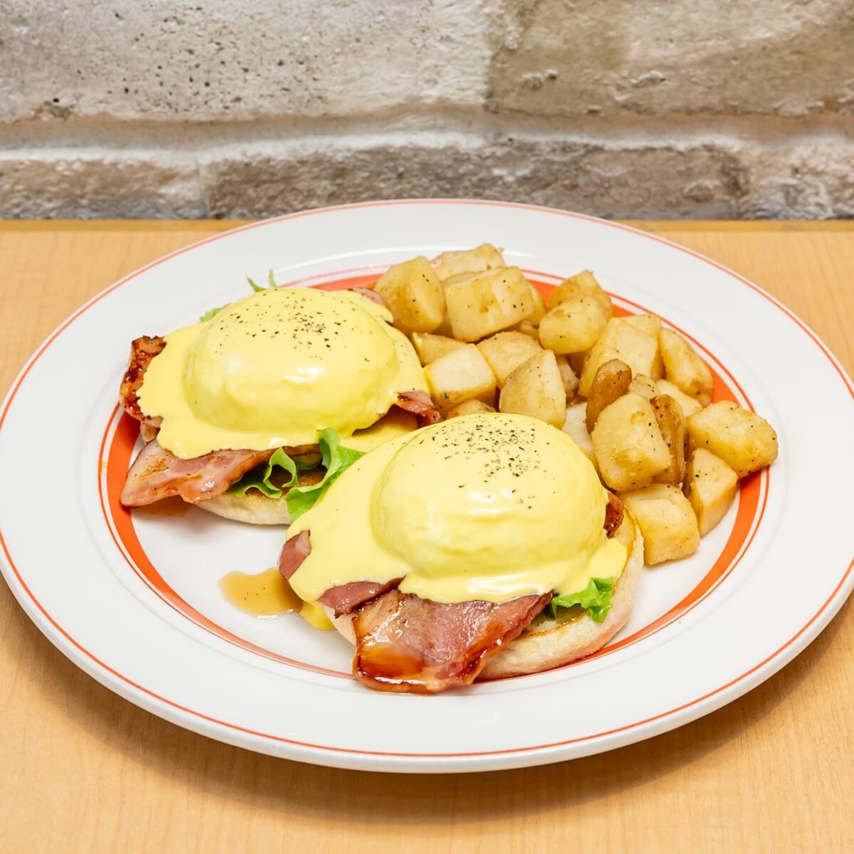 メープルベーコンのエグスンベネディクト