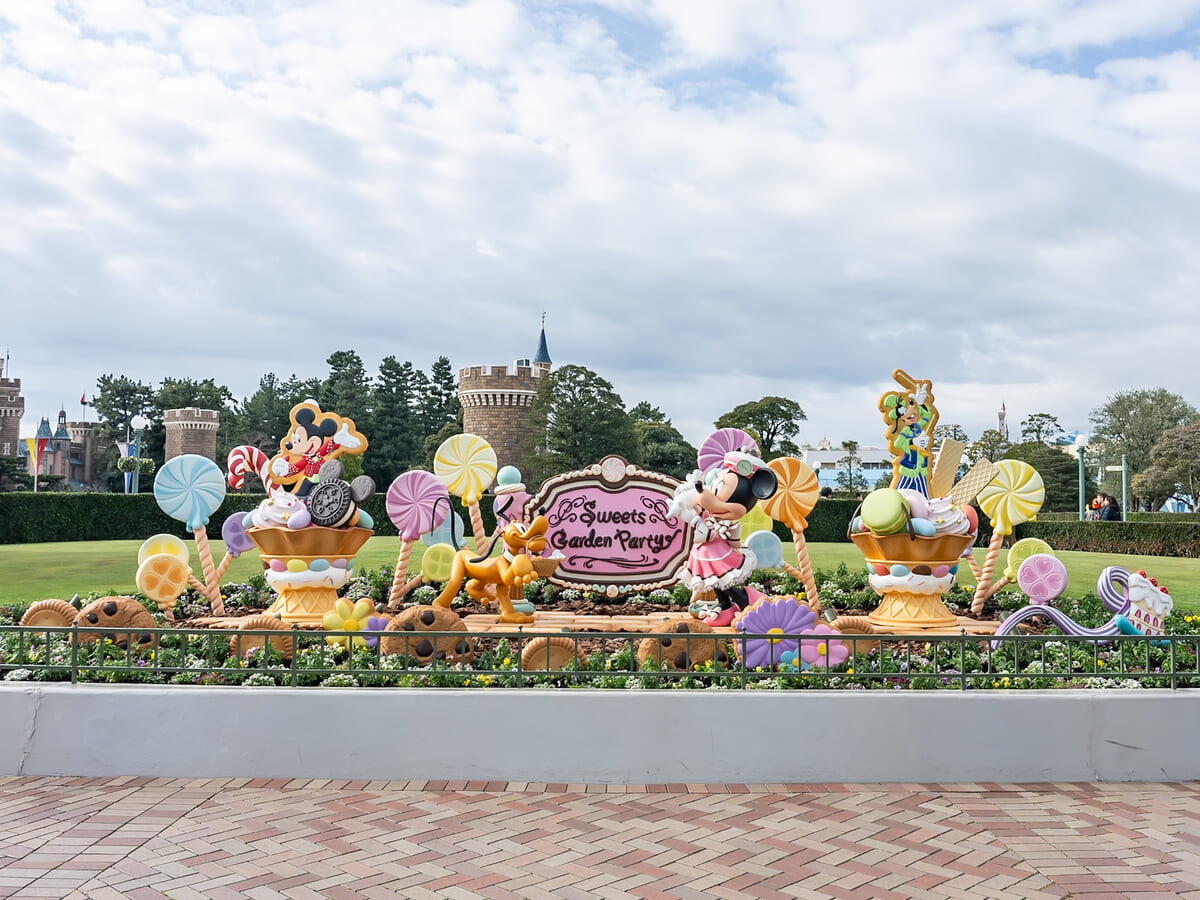 シンデレラ城前プラザ2