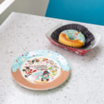 東京ディズニーランド「ディズニー・パルパルーザ“ヴァネロペのスウィーツ・ポップ・ワールド”」ベイクドドーナツ