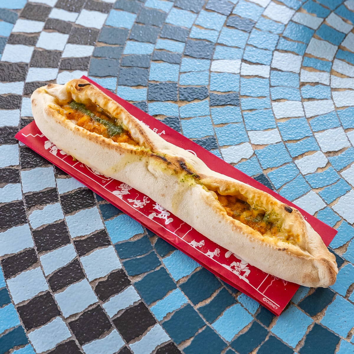 ロングピッツァ(トマト＆バジル)