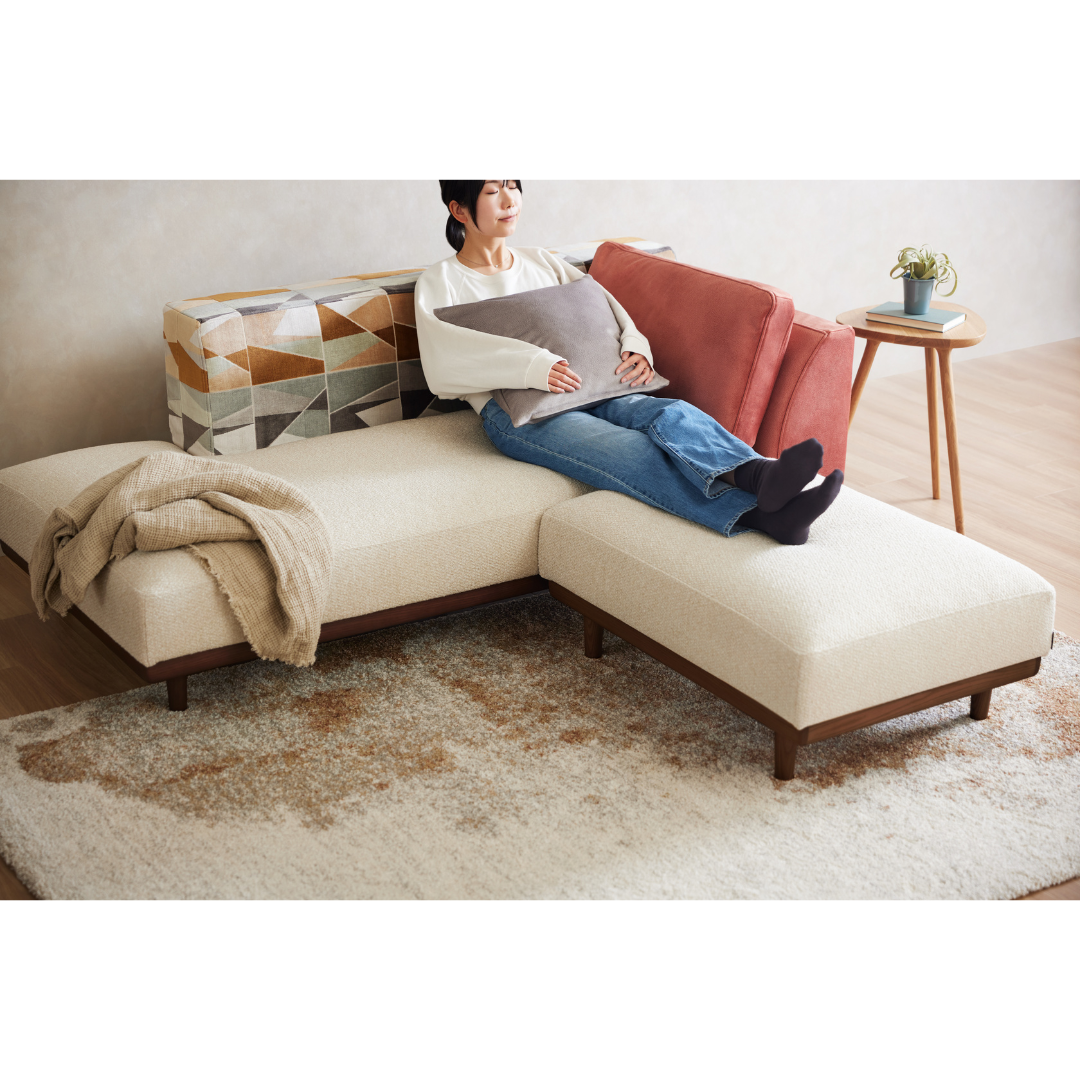 ジアス TILO ティーロ オットマン 足を伸ばすリラックス使用例