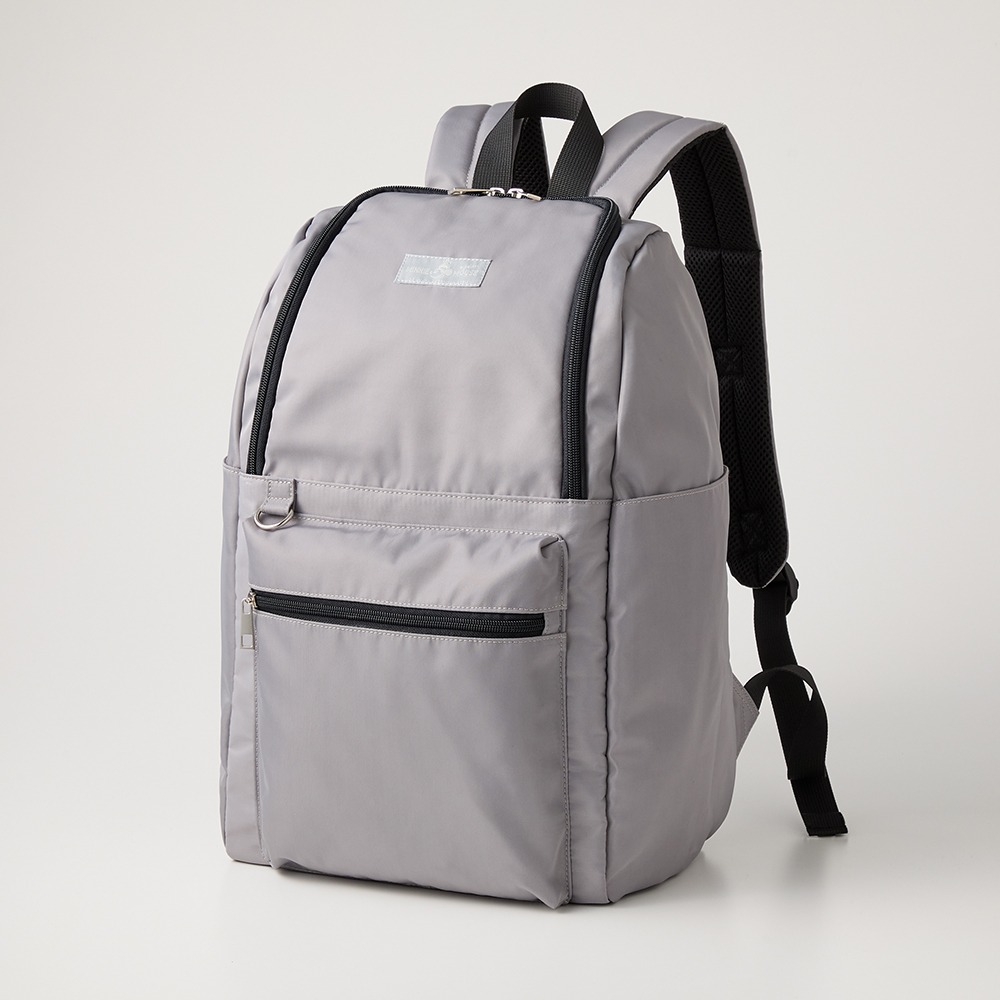 口がガバッと開いて身体にフィットするリュックサック ミニー