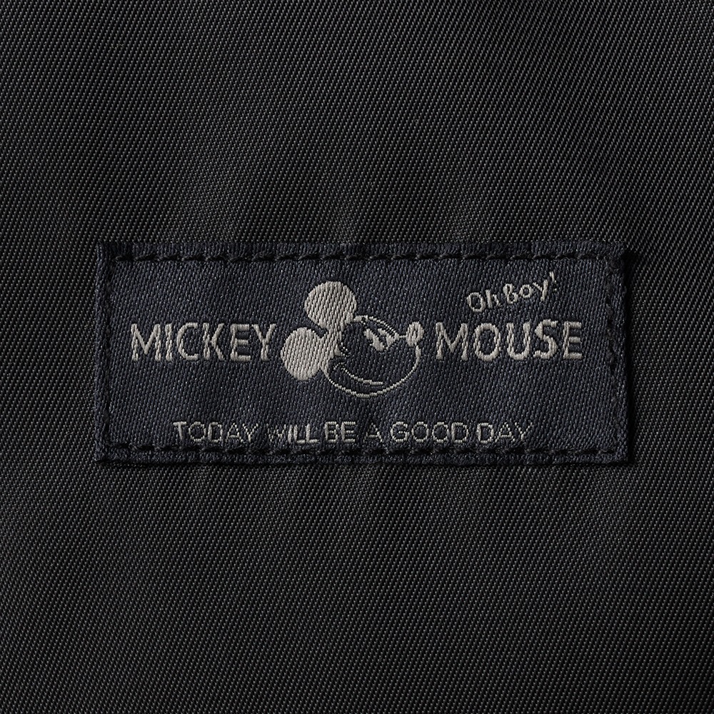 口がガバッと開いて身体にフィットするリュックサック ミッキー デザインアップ