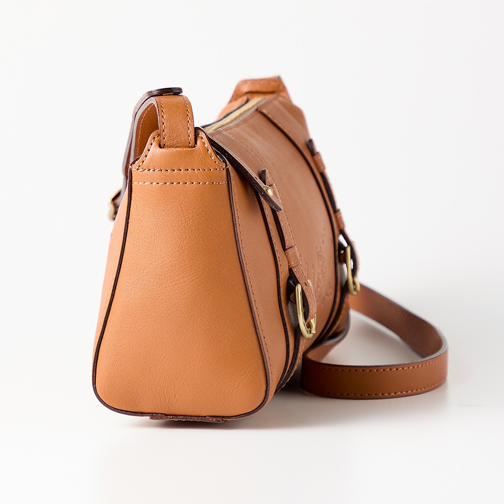 本革ショルダーバッグ　サイドスタイル