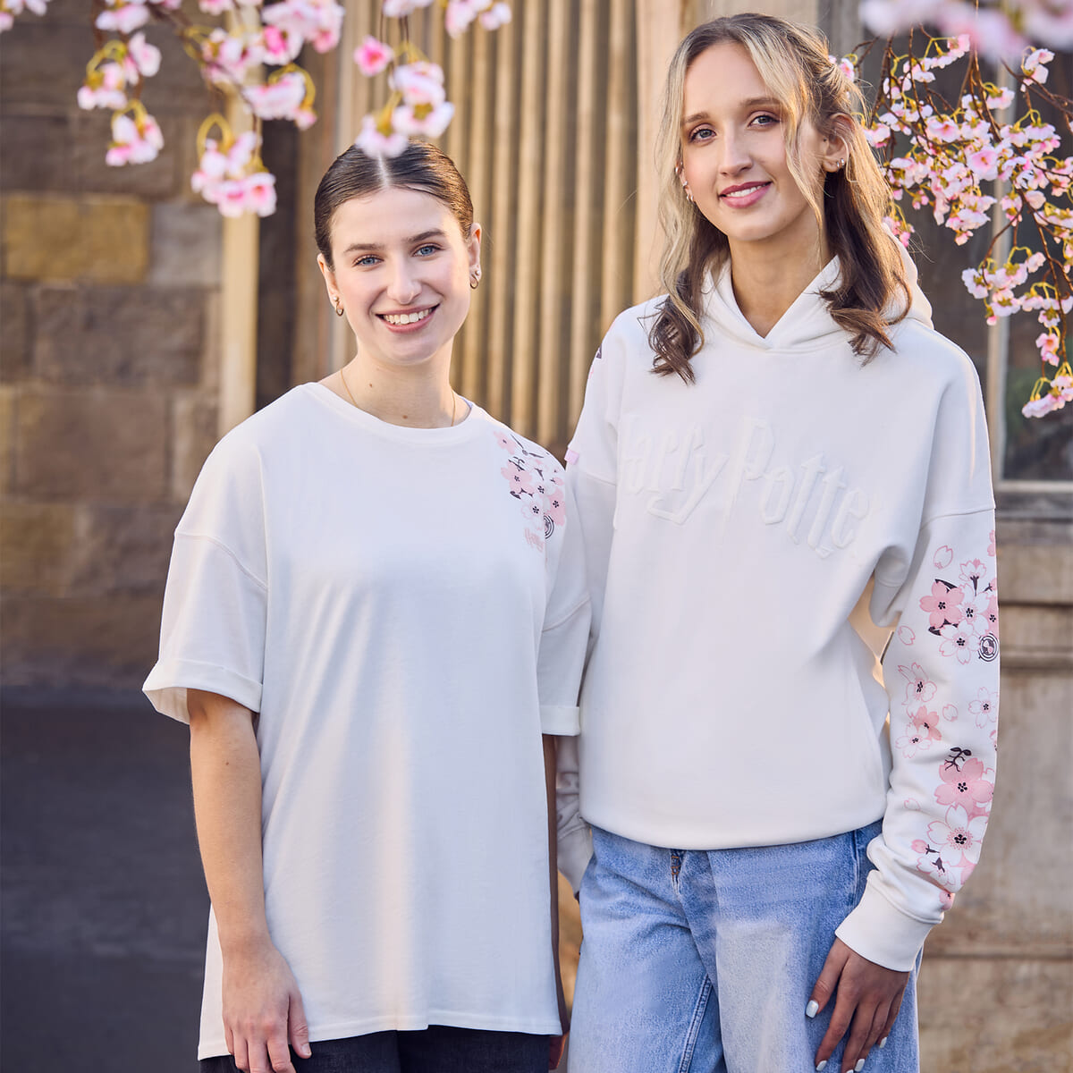 サクラ ホワイト パーカー／サクラ Tシャツ01