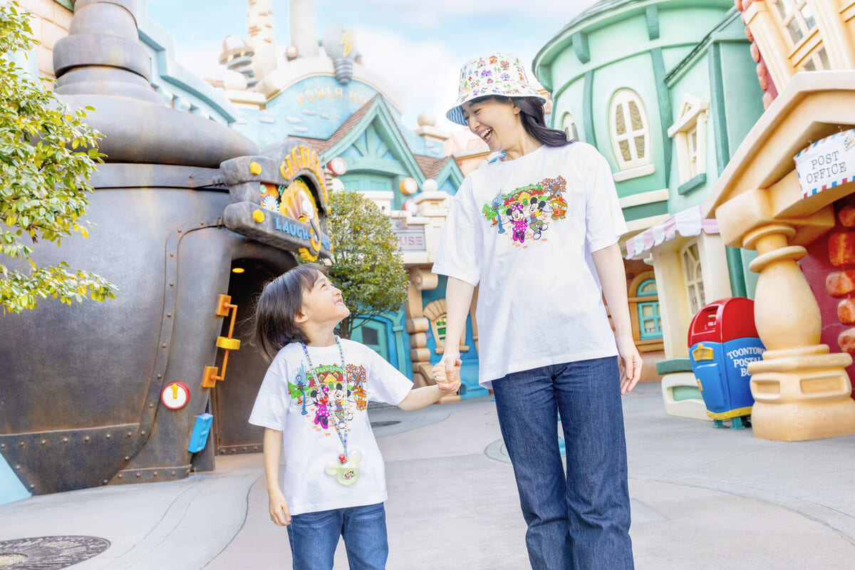 東京ディズニーリゾート「東京ディズニーランド開園43周年を記念したグッズ」イメージ3