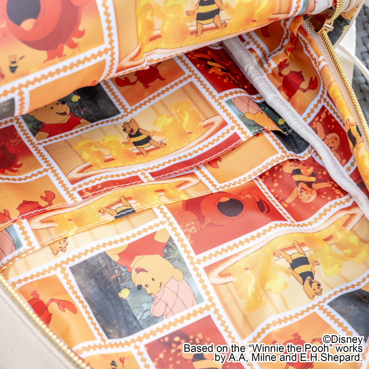 Disney『くまのプーさん』ミニリュック　プー4
