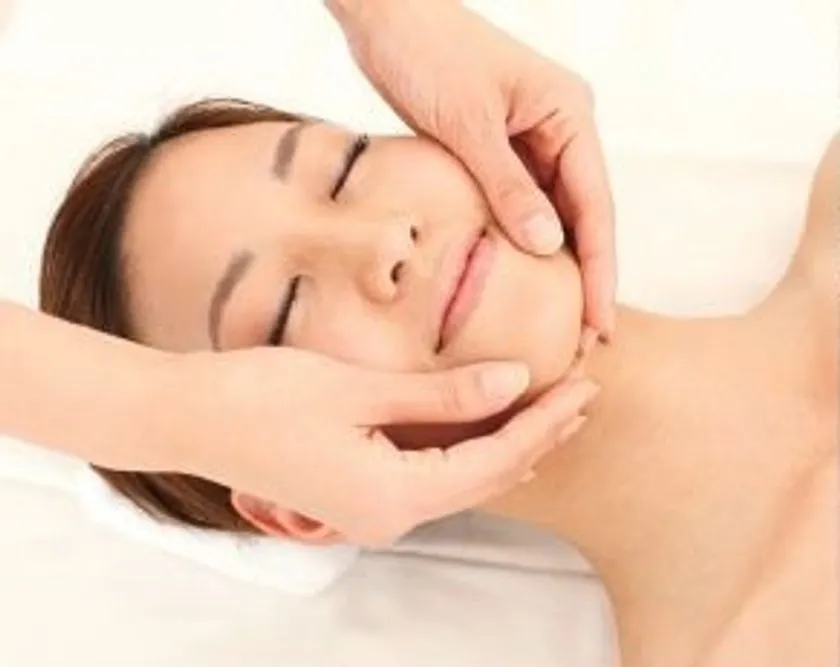 ほぐし処 和路 フェイシャルエステ施術