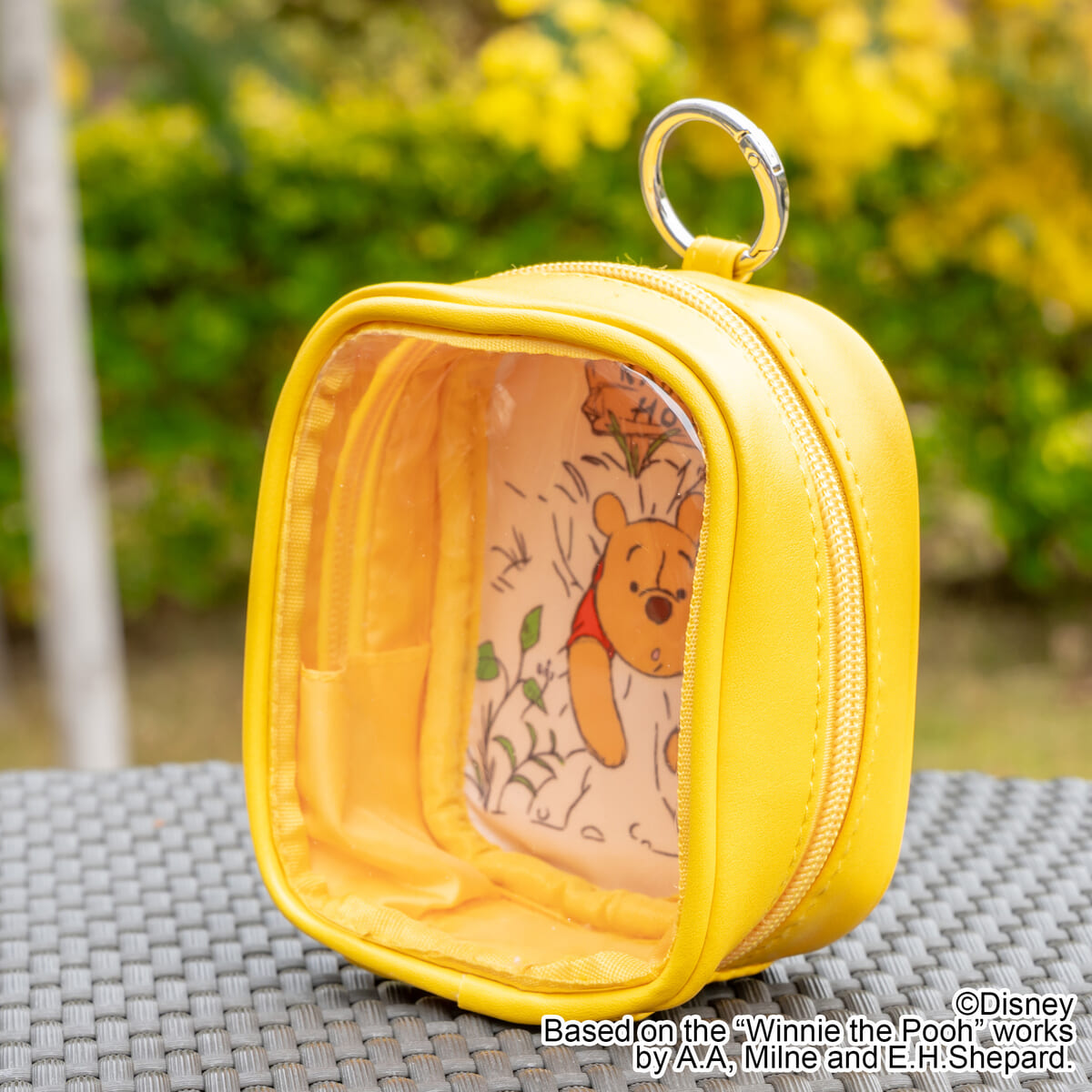 Plus Anq(プラスアンク)「くまのプーさん」おひさまマーケット限定 ブラインドクリアポーチ2