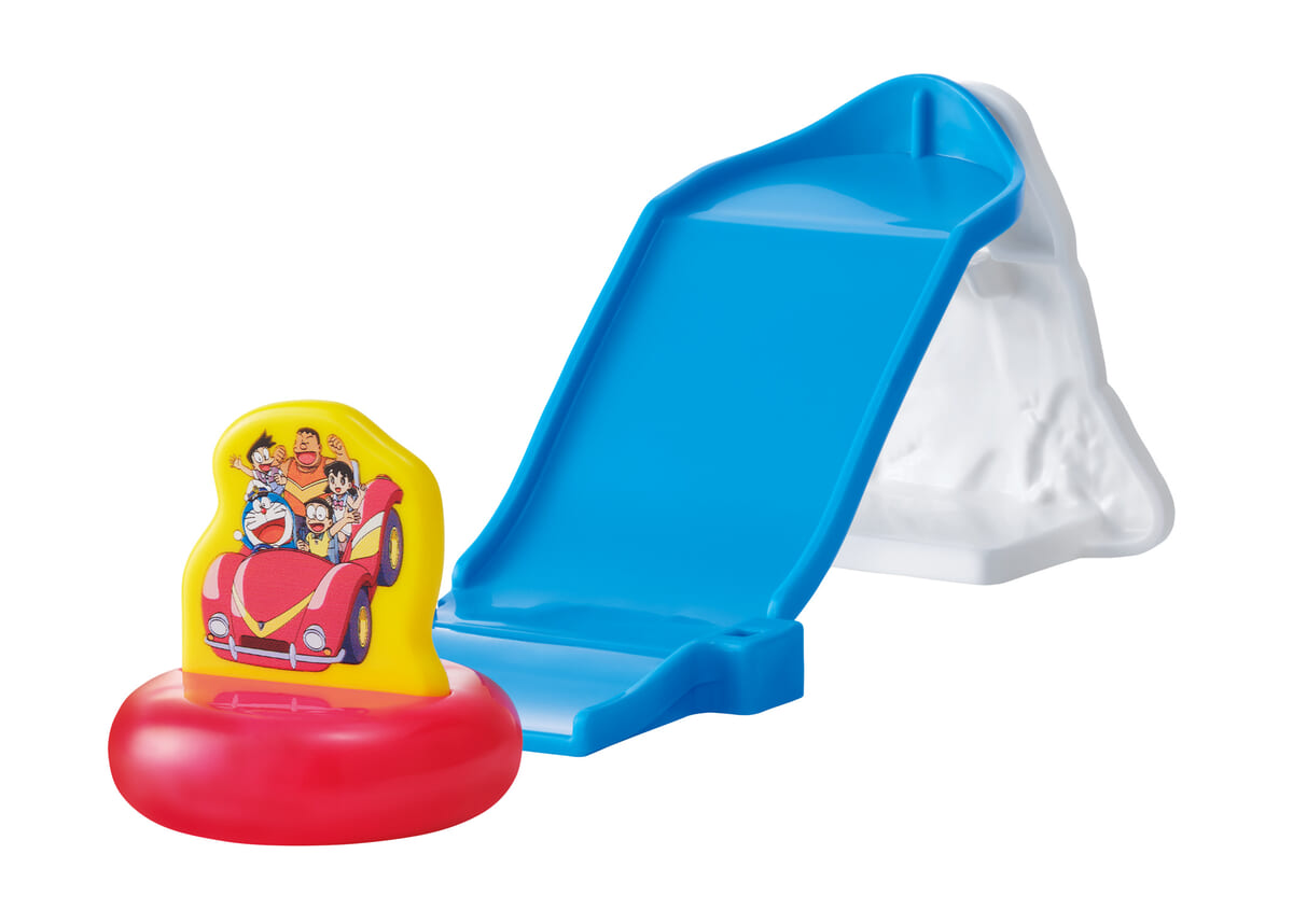 みんなでとびだせ！ドラえもんのウォータースライダー