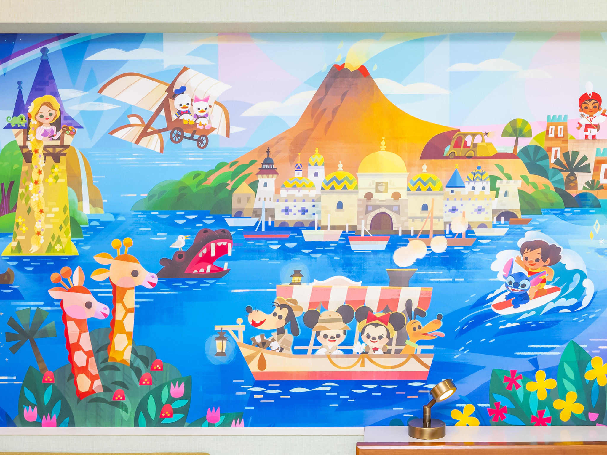 「東京ディズニーセレブレーションホテル：ディスカバー」客室アートリニューアル4