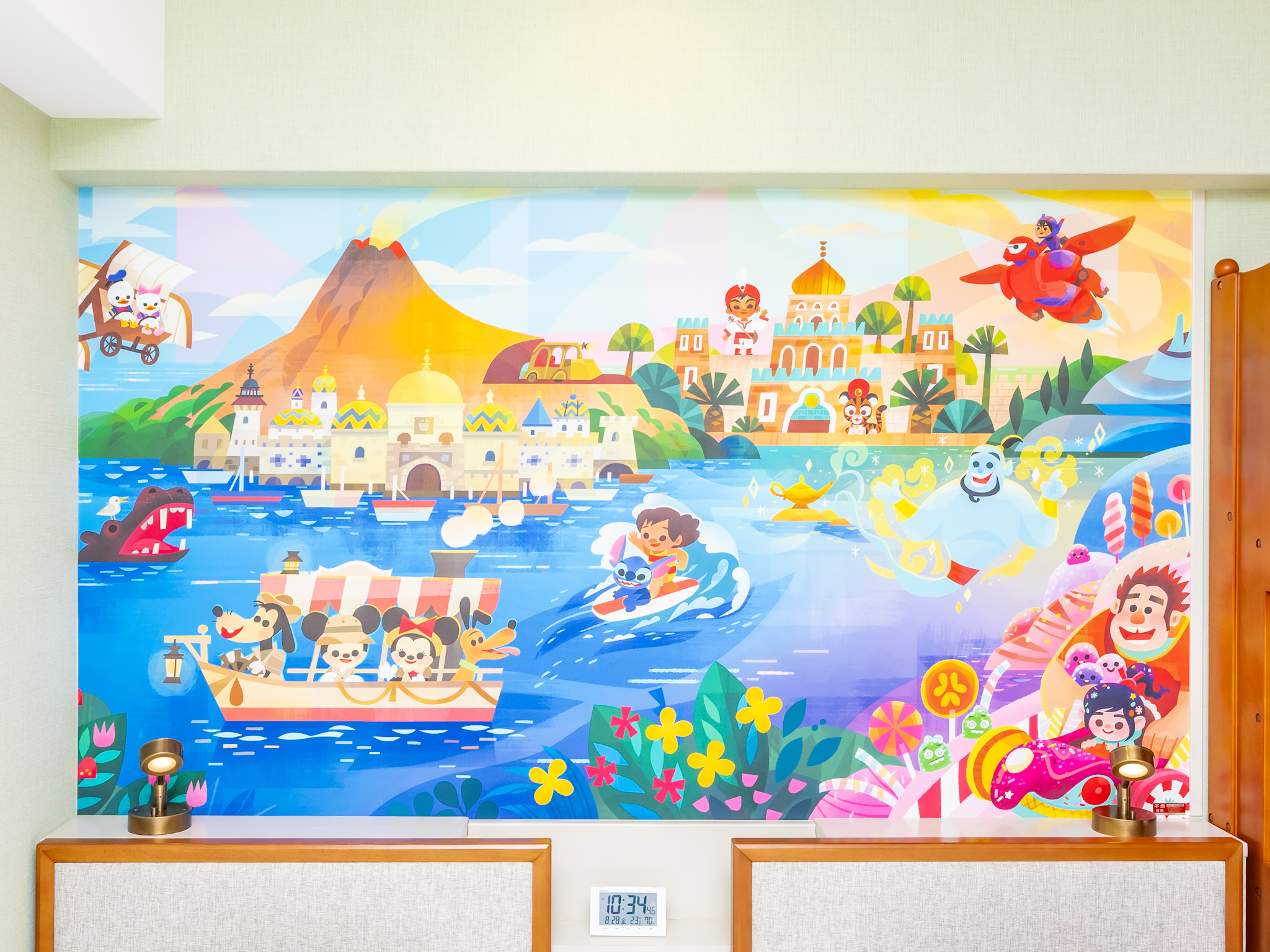 「東京ディズニーセレブレーションホテル：ディスカバー」客室アートリニューアル9