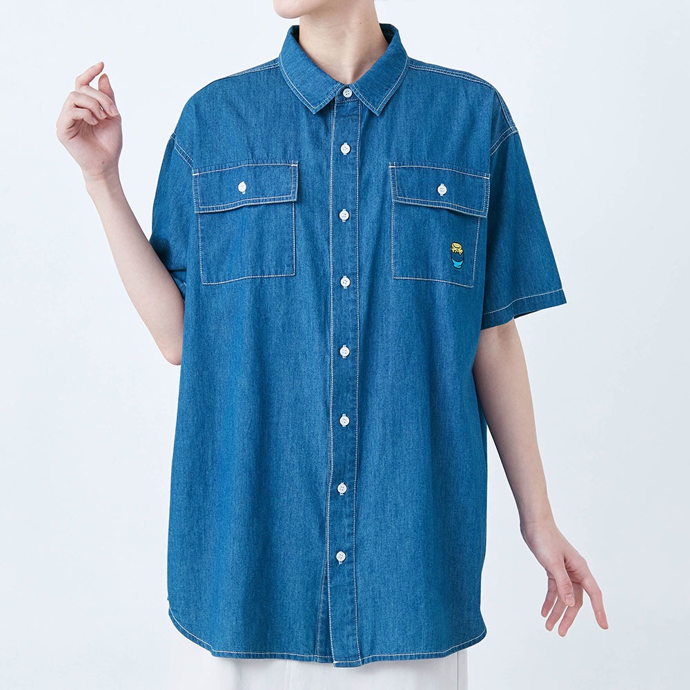 ユニセックス刺しゅうデニムシャツ「くまのプーさん」　着用イメージ