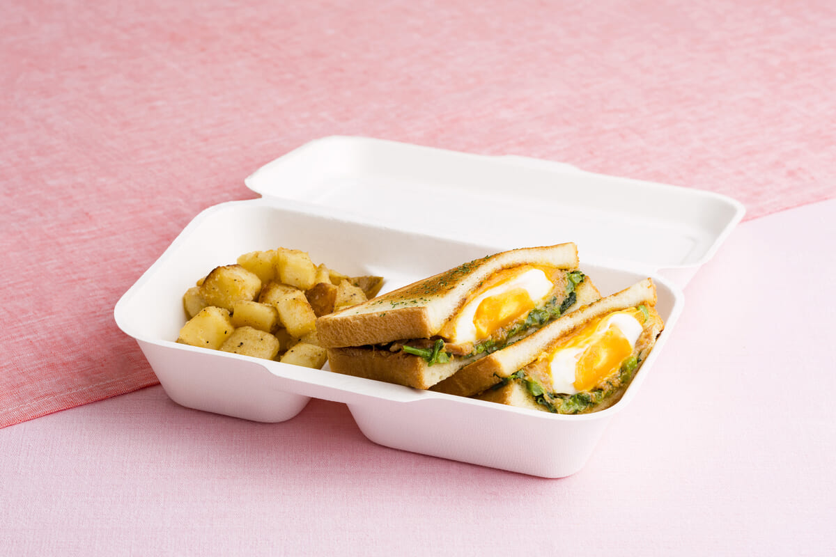 カルアポークと菜の花のホットサンド　テイクアウト