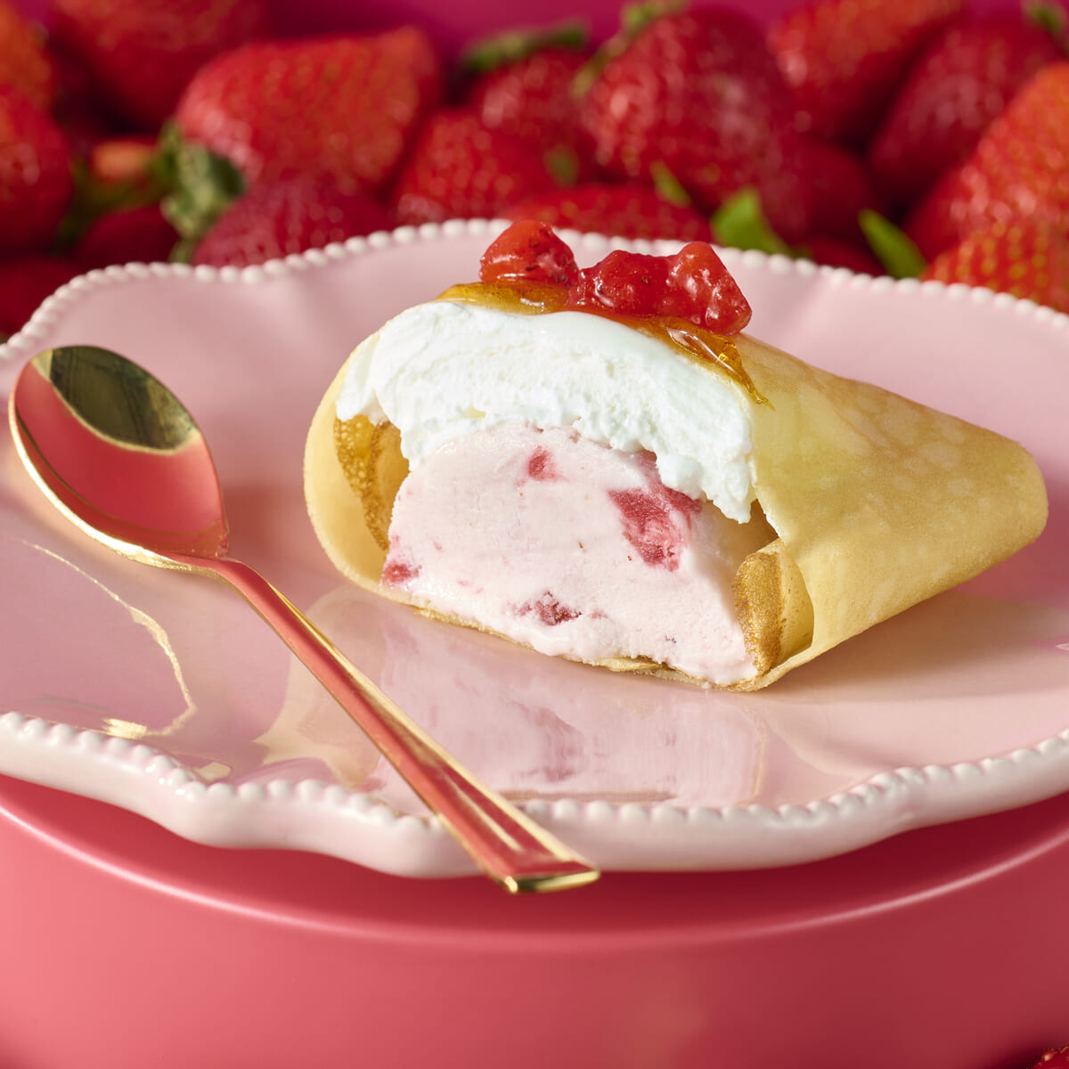 フレッシュ苺のクレープブリュレ包み02